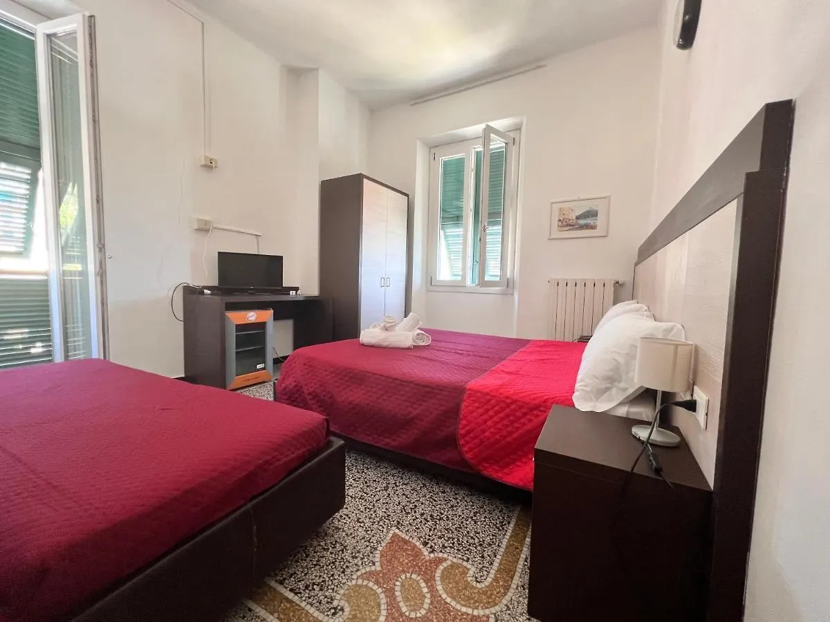 Hotel Monique Noli 3*,  Italia